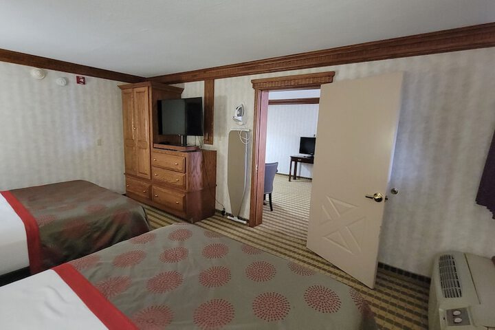 Room 12 of 62