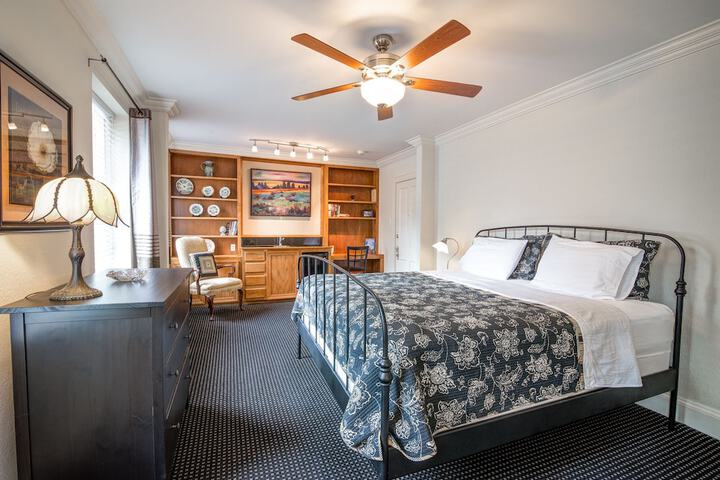 The Monte Vista Hotel