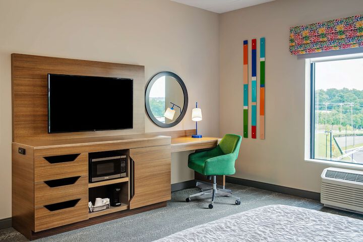 Room 9 of 49