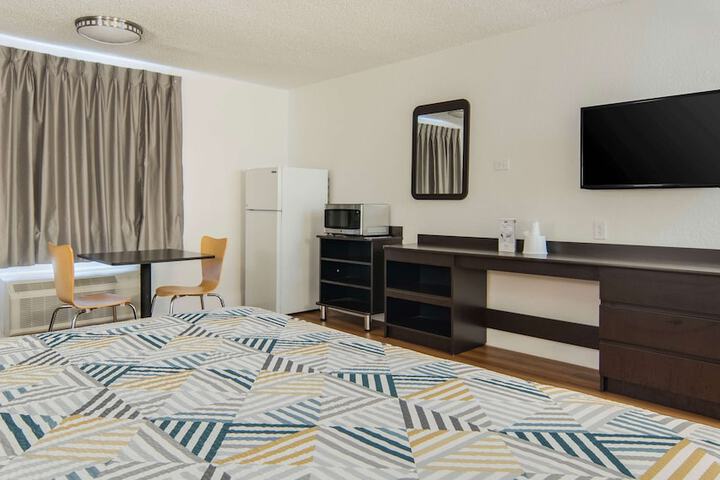 Room 36 of 40