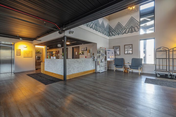 The Block Hotel & Commons