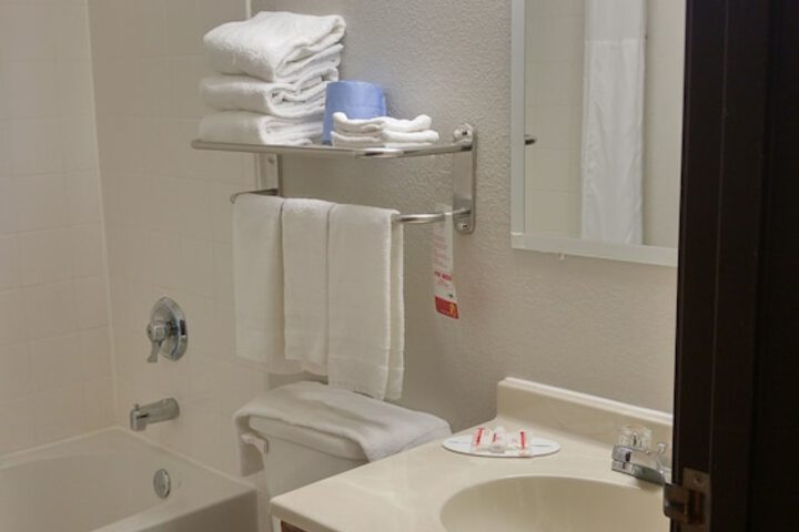 Room 17 of 20