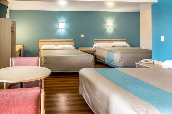 Motel 6 Albany OR
