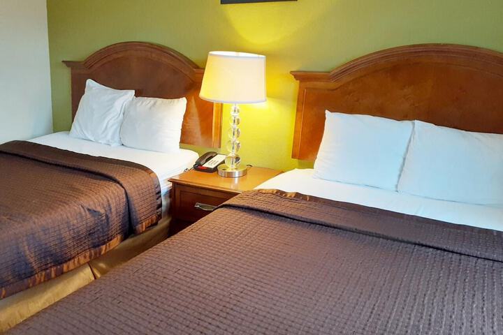 Room 9 of 36