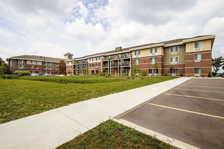 MainStay Suites Madison - Monona