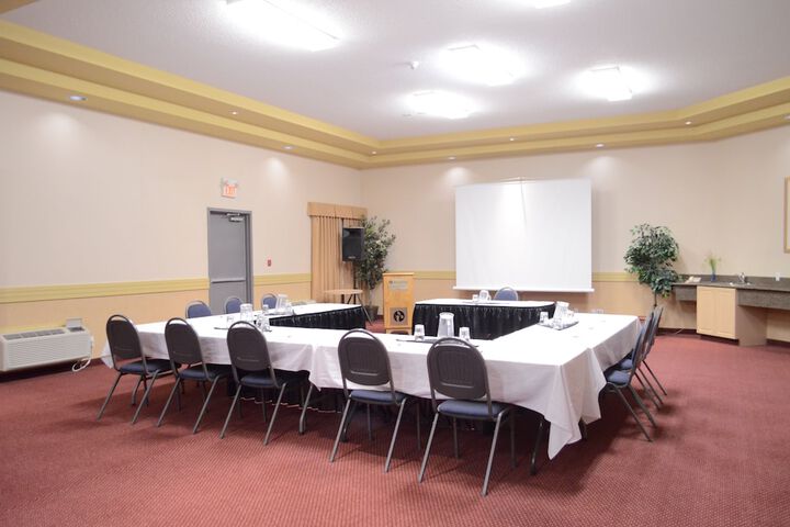 Quality Inn & Suites Edmonton International Airport