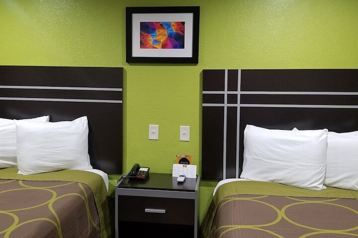 Room 38 of 47