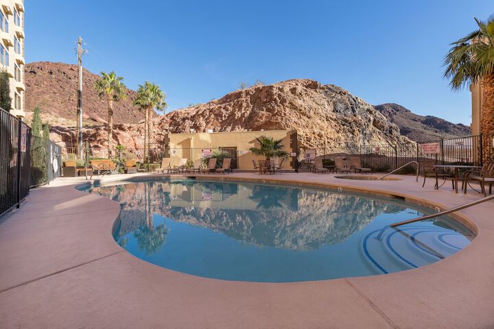 Pool 2 of 33