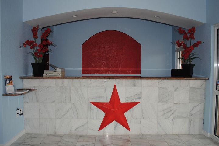Hotel Interior 7 of 32