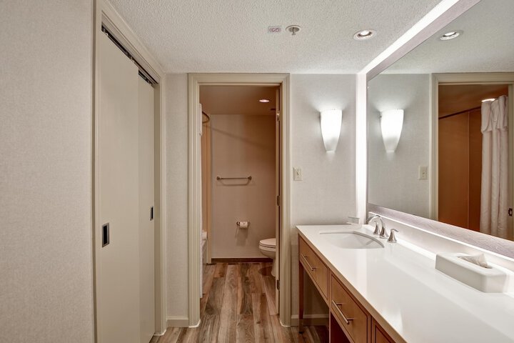 Homewood Suites by Hilton Windsor Locks Hartford