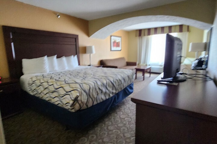 Room 34 of 85