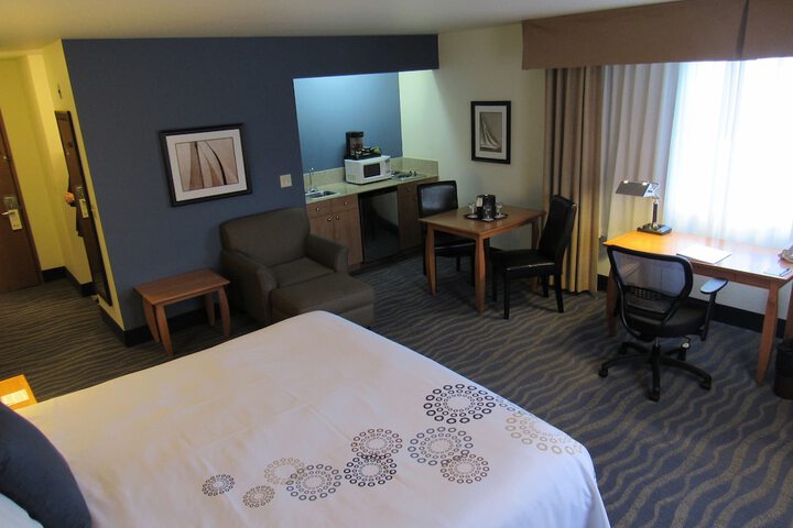 Room 30 of 66