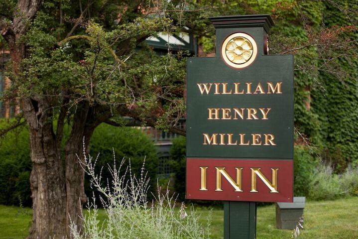 Hotel 4 of 76