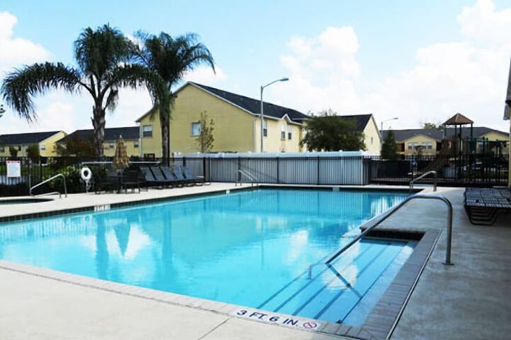 Pool 2 of 18