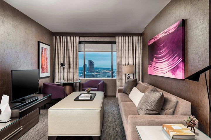 The Westin Harbour Castle Toronto