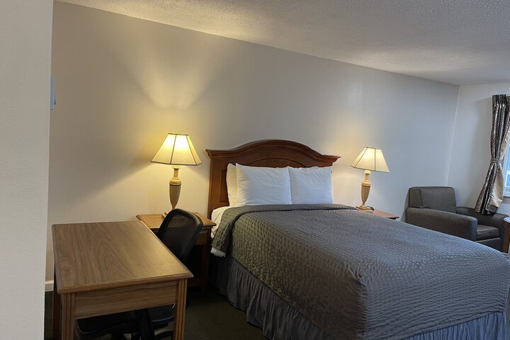Economy Inn