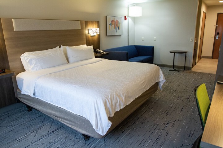 Room 26 of 56