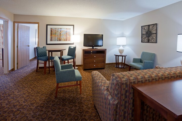 Room 48 of 64