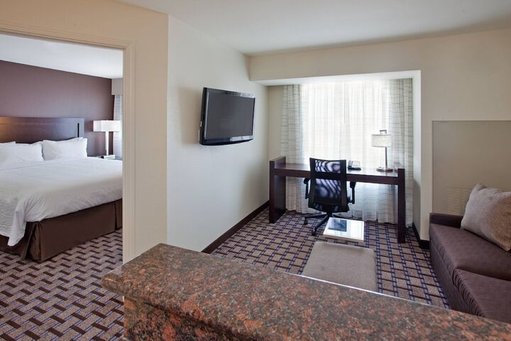 Room 8 of 19
