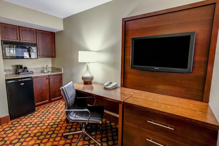 Room 9 of 33