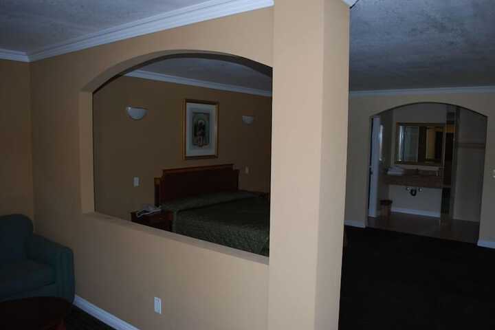 Room 22 of 66