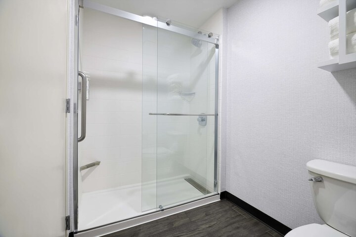 Hampton Inn Newark Airport