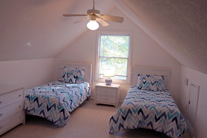 Room 362 of 399