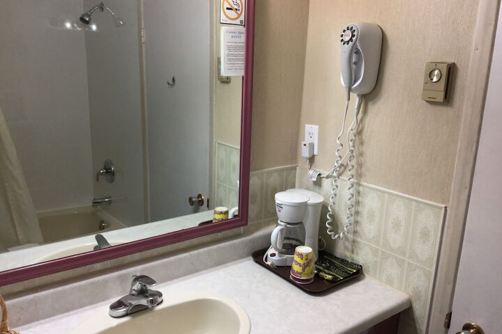 Room 43 of 57