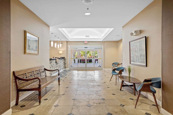 Blue Water Inn & Suites BW Signature Collection