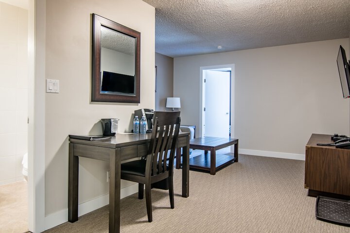 Room 9 of 36