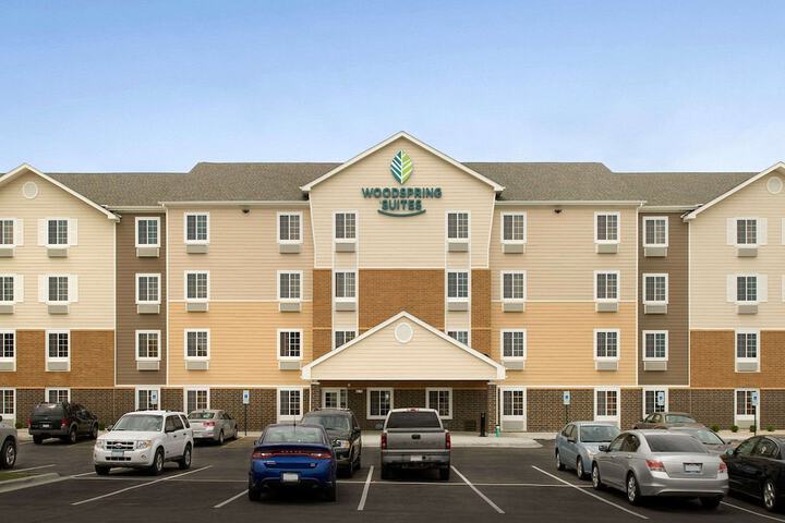 WoodSpring Suites Chicago Romeoville