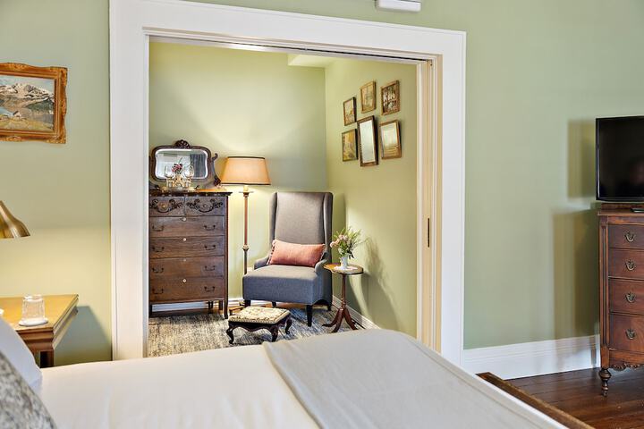 McCully House Inn