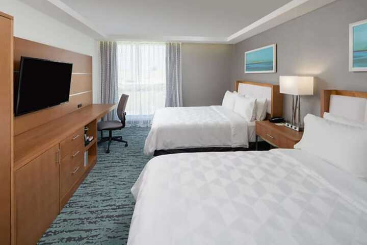 Room 16 of 25