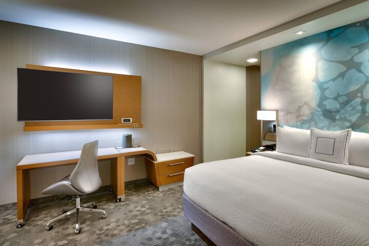 Room 21 of 36