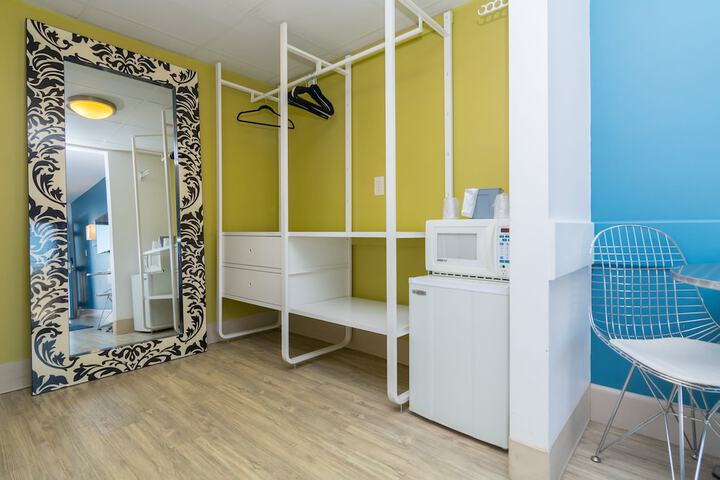 Room 35 of 71