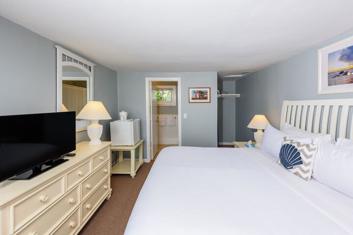 Room 36 of 104