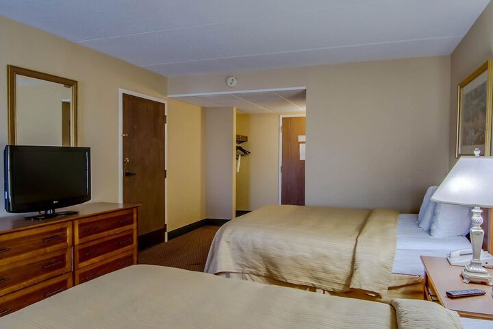 Room 22 of 35