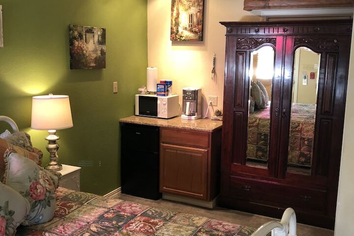 Room 216 of 289
