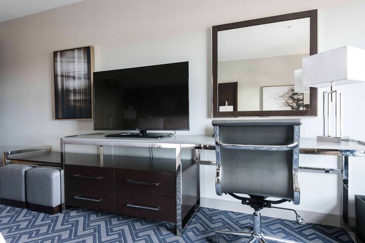 Room 17 of 51