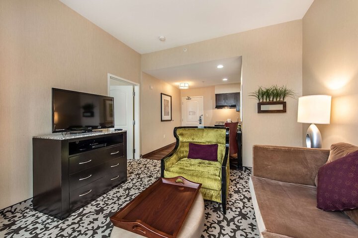 Homewood Suites by Hilton Oxnard / Camarillo