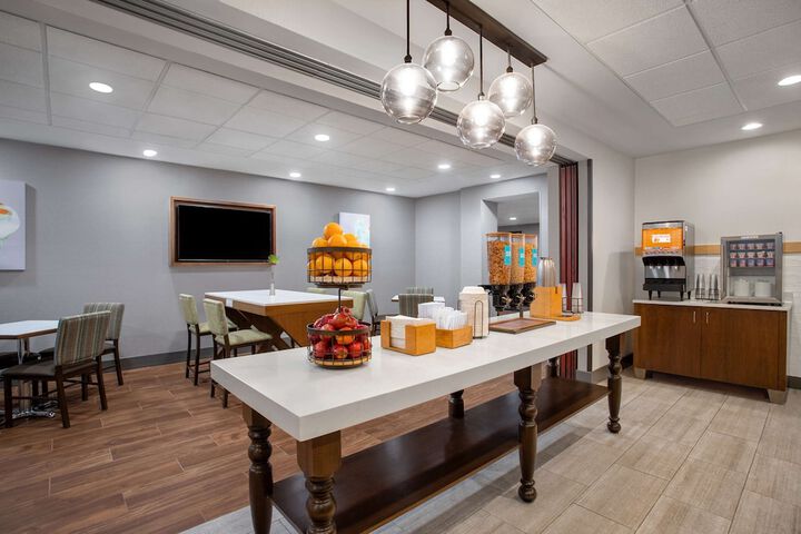 Hampton Inn Iowa City / Coralville
