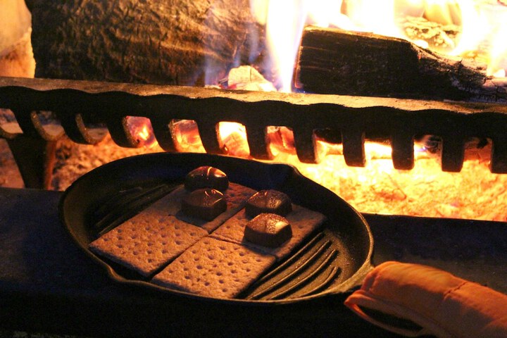 Dining 19 of 25