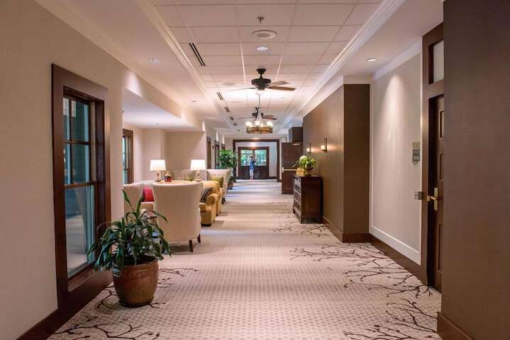 Ballroom/Hall 79 of 115