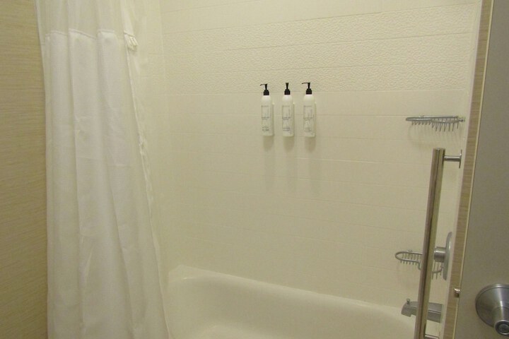 Room 16 of 30