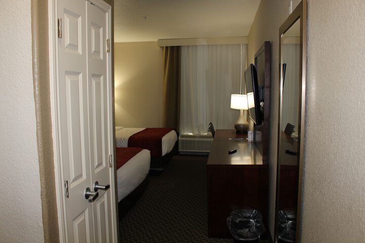 Room 33 of 55