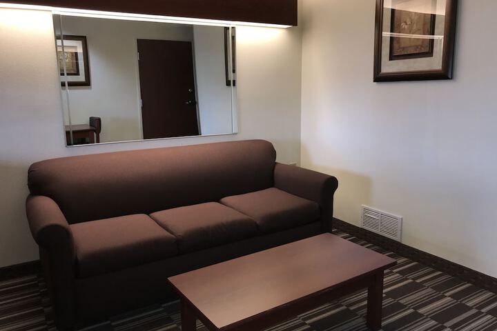 Room 23 of 67