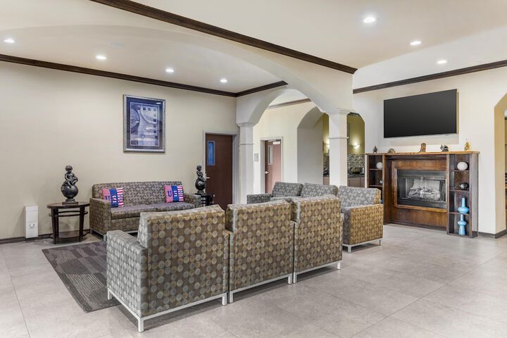 Best Western Red River Inn & Suites