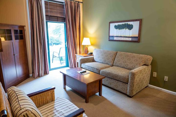 Room 42 of 117