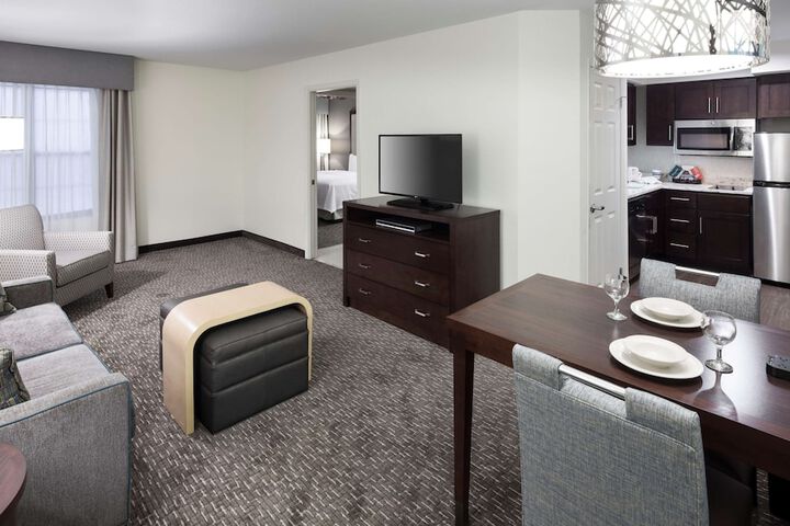Room 13 of 26