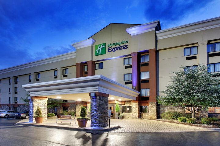 Hotel 4 of 33
